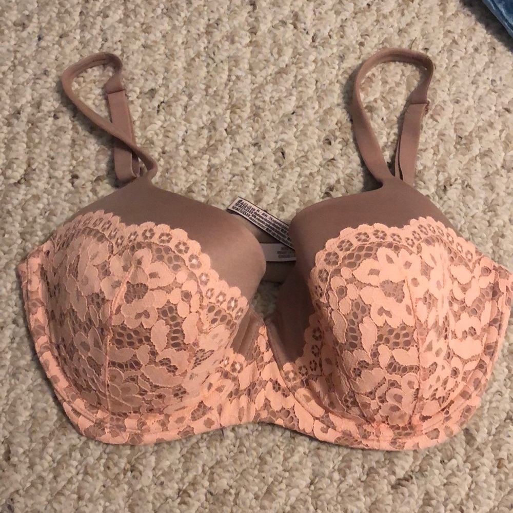 Victoria’s Secret Body by Victoria Demi Bra